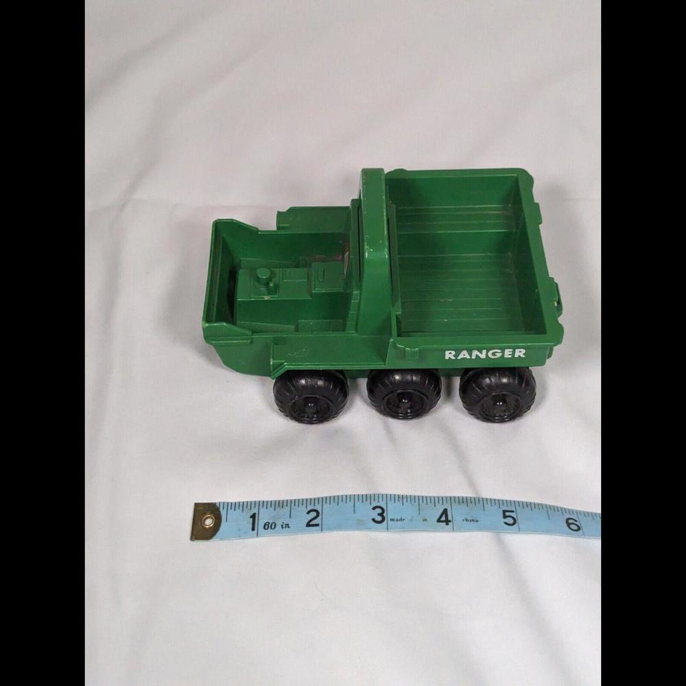 Vintage Fisher Price Adventure People Green Tractor Ranger Vehicle 1976